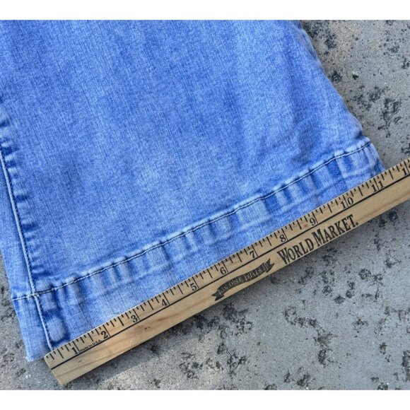 American Eagle Size 4 Festival Flare Light Wash Jeans Boho Hippy Skater Preppy - Picture 3 of 8